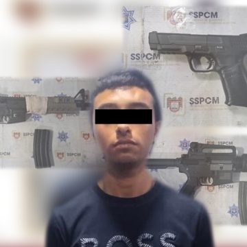 Detienen a hombre tras amenazar a una mujer con réplicas de arma