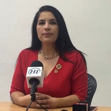 1 Crimen de Carlos Manzo exhibe fallas en seguridad y cerrazón del gobierno: Dulce Valdez