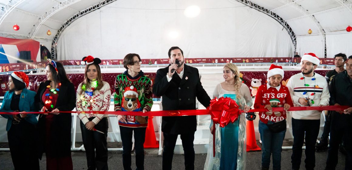 Invitan a disfrutar pista de hielo gratuita en el Parque Morelos