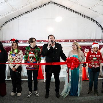 1 Invitan a disfrutar pista de hielo gratuita en el Parque Morelos