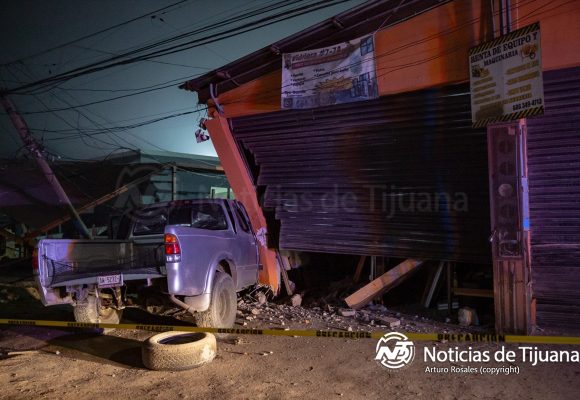 Fatal accidente en la colonia El Niño deja un muerto y dos heridos graves
