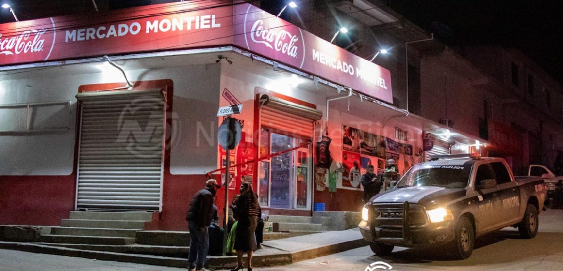 Ejecutan a comerciante dentro de su tienda en el Maclovio Rojas