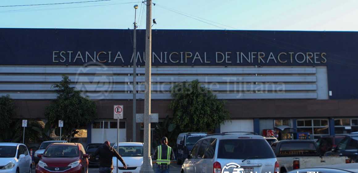 Hombre recibe balazo en el rostro a las afueras de la Estancia Municipal de Infractores