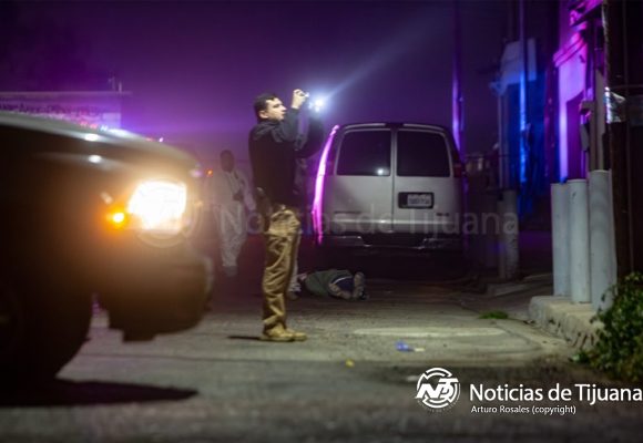 Vecinos de la colonia México localizan a hombre amarrado de pies y manos