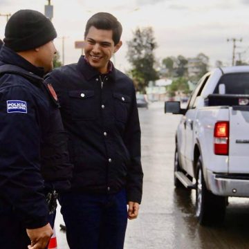 Román Cota impulsa programa de luminarias para fortalecer la seguridad en Tecate