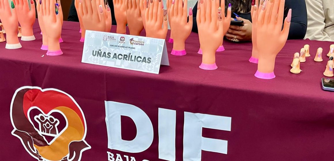 DIF BC gradúa a más de mil 600 tijuanenses de los Centros DIF Pilares