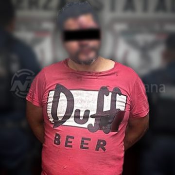 dfsdf Bajo los efectos del alcohol, sujeto golpea a su pareja y provoca riña familiar