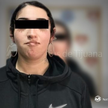 ffdsd Detienen a mujer por realizar pintas en puente de la Vía Rápida Oriente