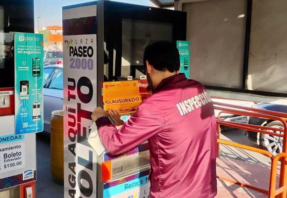 Clausuran estacionamientos en plazas de Tijuana por irregularidades