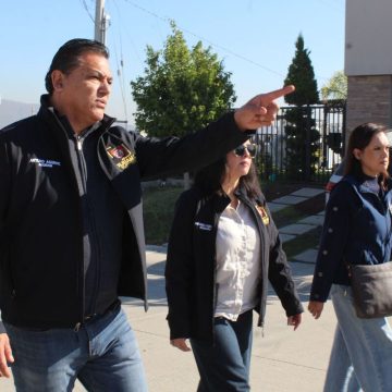 Arturo Aguirre realiza recorrido de supervisión en Colinas de la Presa y refuerza vigilancia al desarrollo urbano