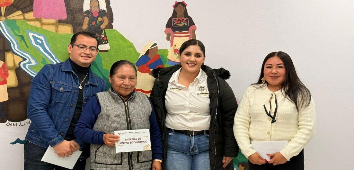 Entrega Gobierno Municipal apoyos económicos a comunidades indígenas y afromexicanas