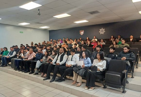 Jóvenes concluyen programa de reinserción enfocado en alejarse de la violencia y las adicciones