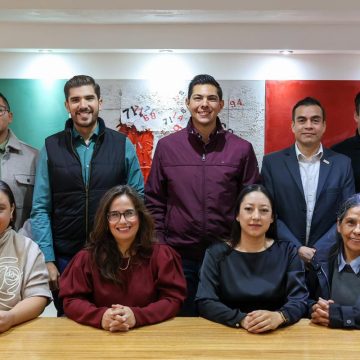 xcvcx Román Cota toma protesta a Rocío Martínez como nueva directora de IMACTE