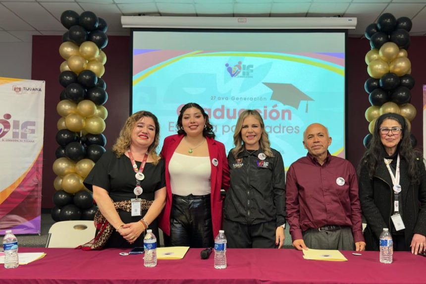 Concluye DIF Tijuana curso de Escuela para Madres y Padres