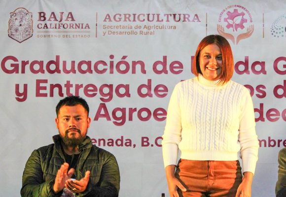 Clausuran segunda generación del Centro Agroemprendedor en Ensenada