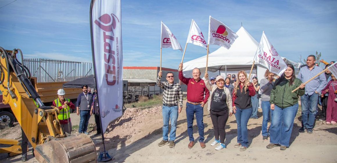 zxcx CESPT inicia introducción de red de agua potable en la colonia Valle Imperial