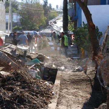 zxcxz Retiran más de 14 toneladas de basura de colonias El Tecolote, Todos los Santos y Avenida Internacional