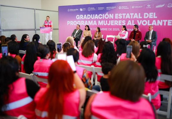 Más mujeres toman el volante en Baja California