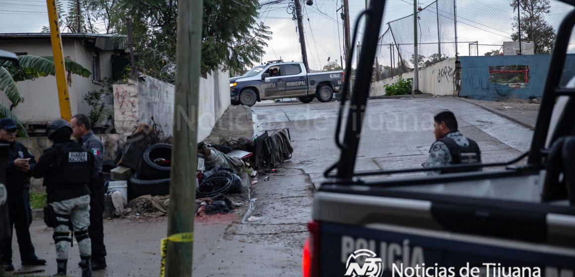 Localizan a hombre sin vida y maniatado en Tijuana