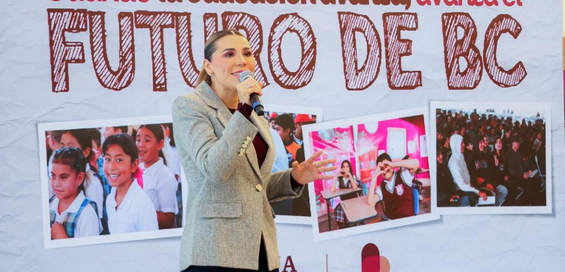 Refuerzan apoyos y becas educativas en Baja California durante 2026