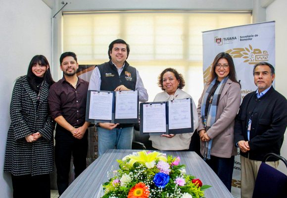 Municipio firma convenio con preparatoria Lázaro Cárdenas II