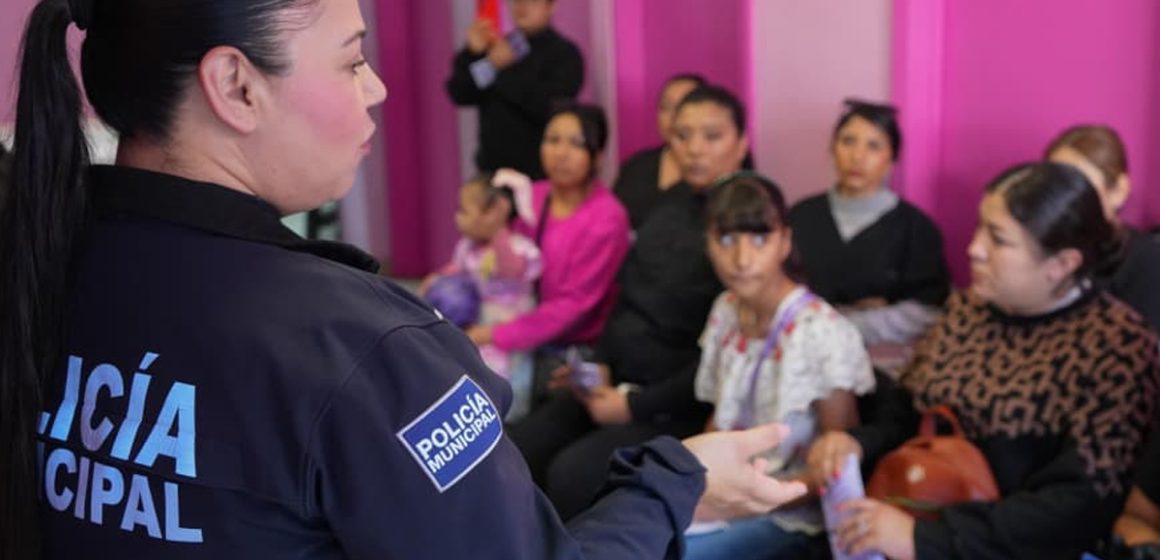 Refuerza SSPCM prevención de la violencia familiar con capacitación en Cemujer