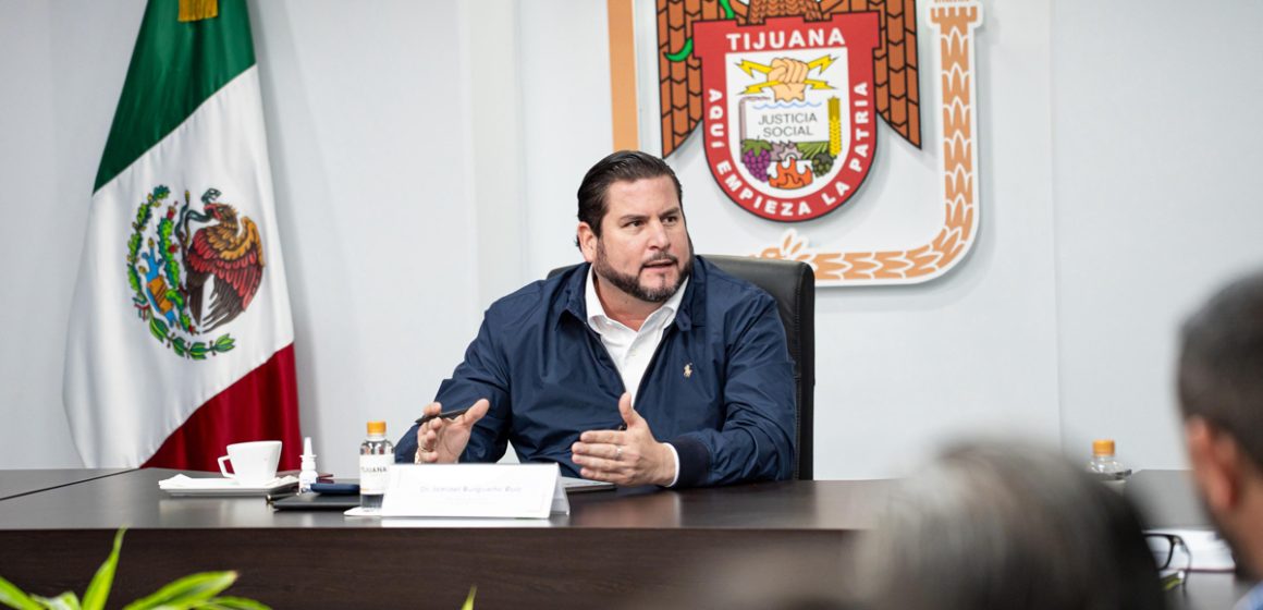 Ismael Burgueño se reúne con autoridades y empresarios para reforzar la seguridad turística