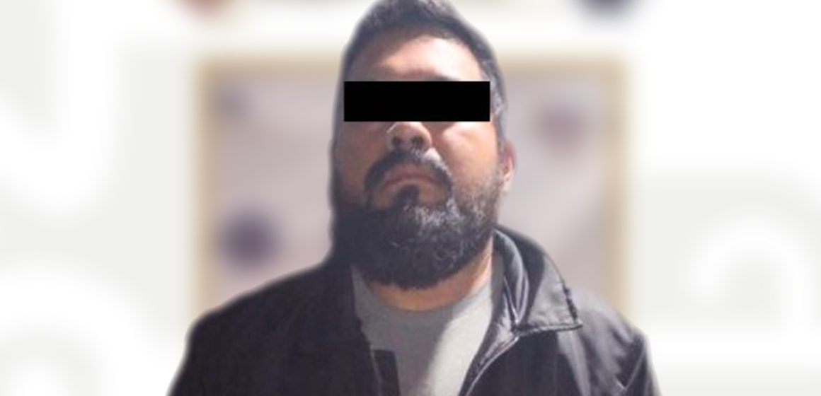 1 Detienen a hombre por presunta violencia familiar