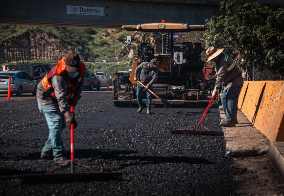 Realizan trabajos de reencarpetado en el Nodo Independencia