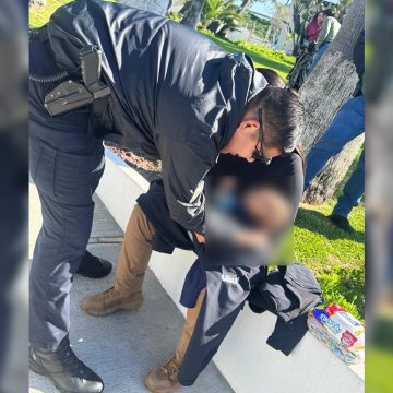 1 Rescatan a bebé y madre en situación de riesgo