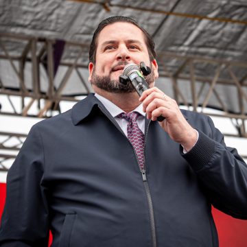 Celebran Día de Reyes con festejo infantil en la Zona Este