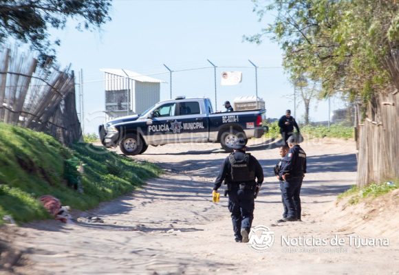 Vecinos de la colonia Rancho El Potrero localizan cuerpo sin vida