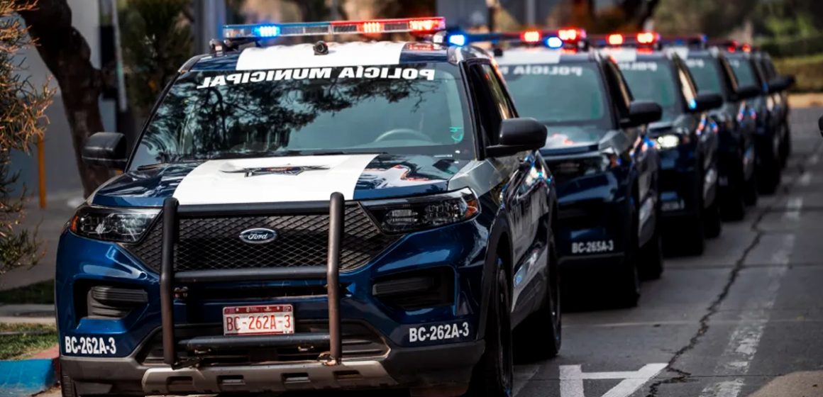 Asegura Policía Municipal a 335 personas y decomisa 21 armas