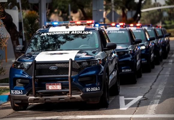 Asegura Policía Municipal a 335 personas y decomisa 21 armas