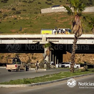 Localizan a hombre colgado de puente y restos humanos en Valle San Pedro