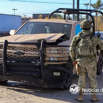 Percance con vehículo militar paraliza tránsito en el “Insurgentes”