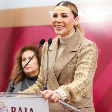 3 Baja California garantiza espacio en preparatoria para toda la juventud