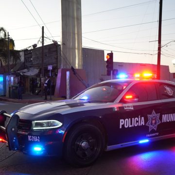 Aseguran a menor con arma de fuego en secundaria tras denuncia