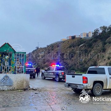 Localizan hombre sin vida envuelto en una cobija en Delicias 3