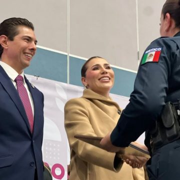 Román Cota y Marina del Pilar reconocen la labor policial en Tecate