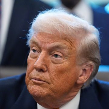 Empresarios cierran filas por el T-MEC mientras Trump lo desprecia y Canadá se acerca a China