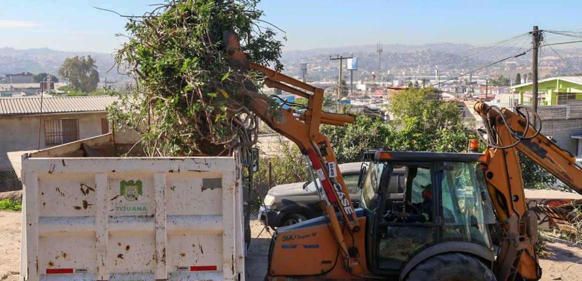 Recolectan más de 62 toneladas de basura en colonias de Tijuana