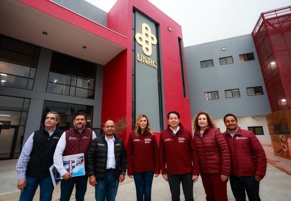 Marina del Pilar impulsa educación media y superior cerca de las colonias