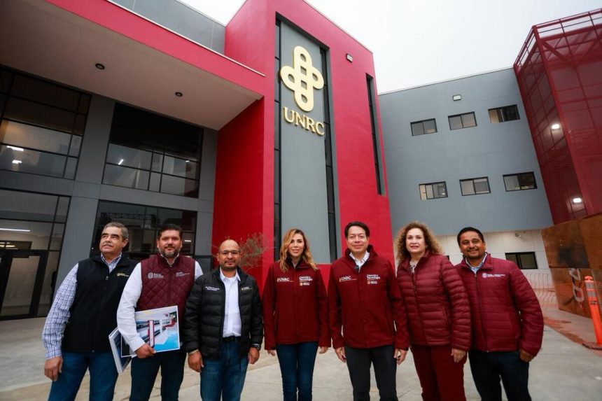 Marina del Pilar impulsa educación media y superior cerca de las colonias