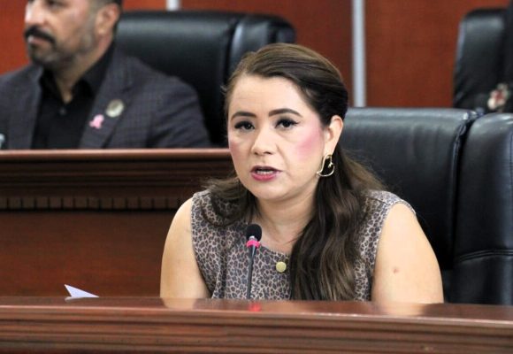 Diputados de oposición pedirán a Ang renunciar a la Comisión de Fiscalización