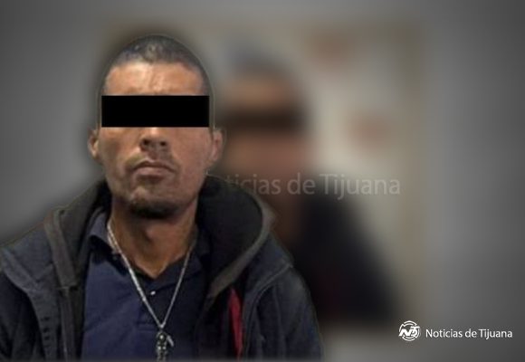 Amenaza con navaja y huye, pero es detenido tras violento asalto en “Las Lilas”