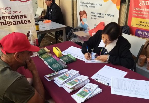 Secretaría de salud beneficia a 20 mil migrantes en 2025