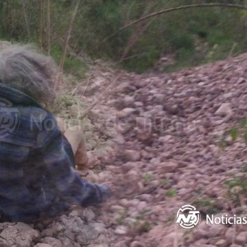 Rescatan a mujer de 84 años en cañón de la colonia Ballesteros