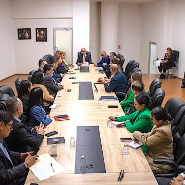 Fortalecen acercamiento con gremio de abogados