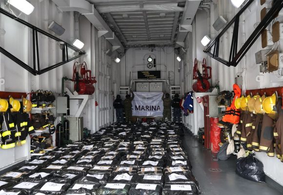 Aseguran 188 bultos con presunta cocaína en operativo conjunto